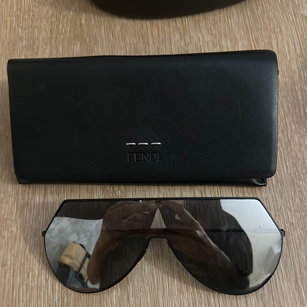 Fendi Black Oversized Sunglasses with Case